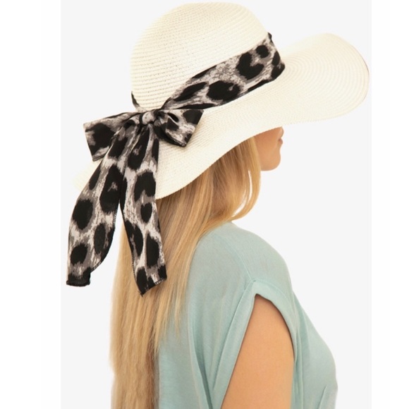 IVORY FLOPPY HAT WITH LEOPARD PRINT RIBBON BOW - Picture 2 of 3